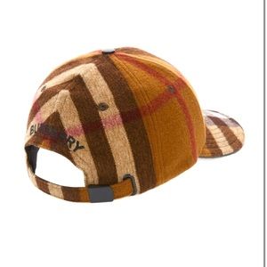 Burberry Lambskin Trim Check Wool Baseball cap!